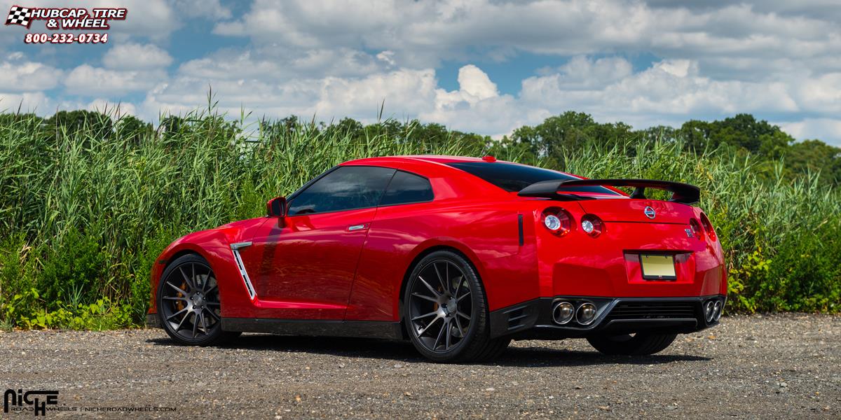 vehicle gallery/nissan gt r niche vicenza 21x105  Matte Black/Machined/DDT wheels and rims